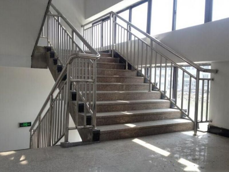 楼梯扶手该怎么选择型号 楼梯扶手该怎么选择型号