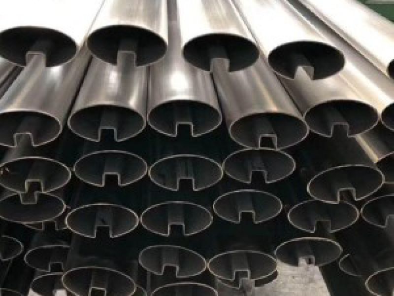 不锈钢异型管的疲劳寿命与温度有什么关系？