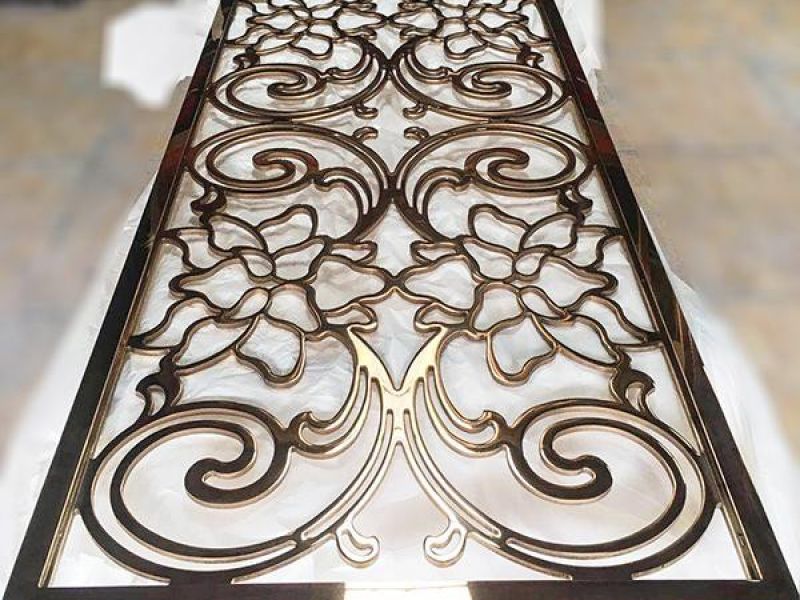 用不锈钢屏风营造一个属于自己的个性书房