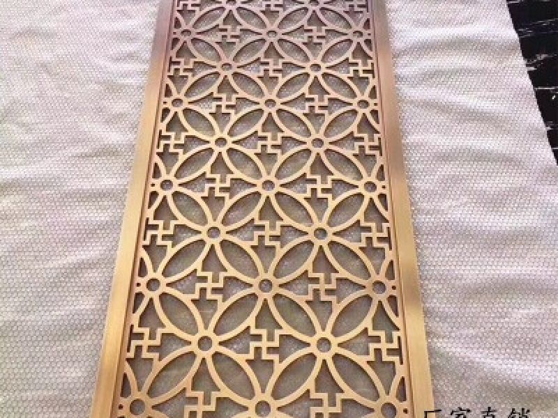 生产不锈钢屏风要记住采取适当的防护措施