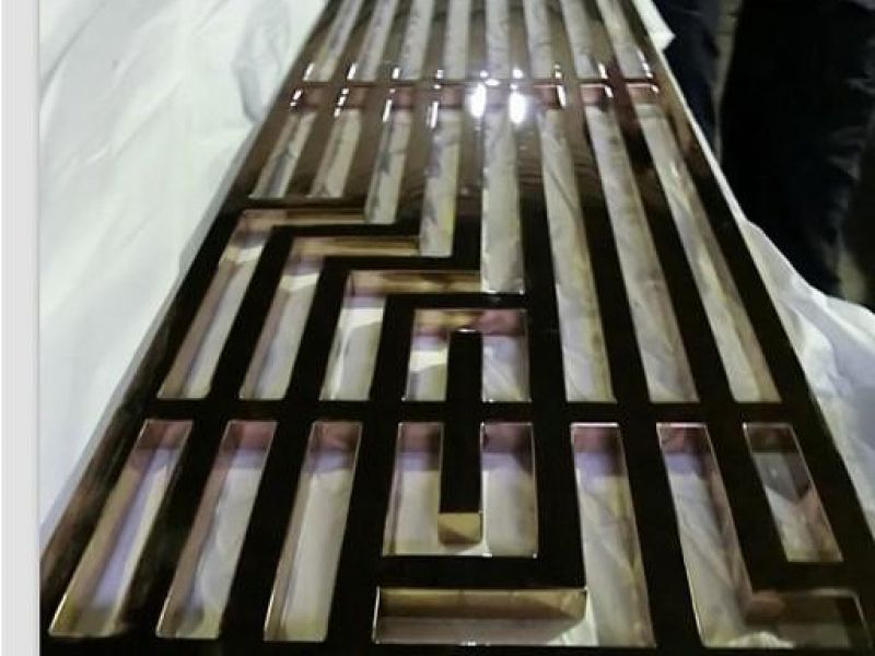 不锈钢屏风加上花格会多好看你知道吗？